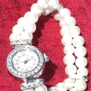 Quartz Pearl stretchable Rhinestones Watch